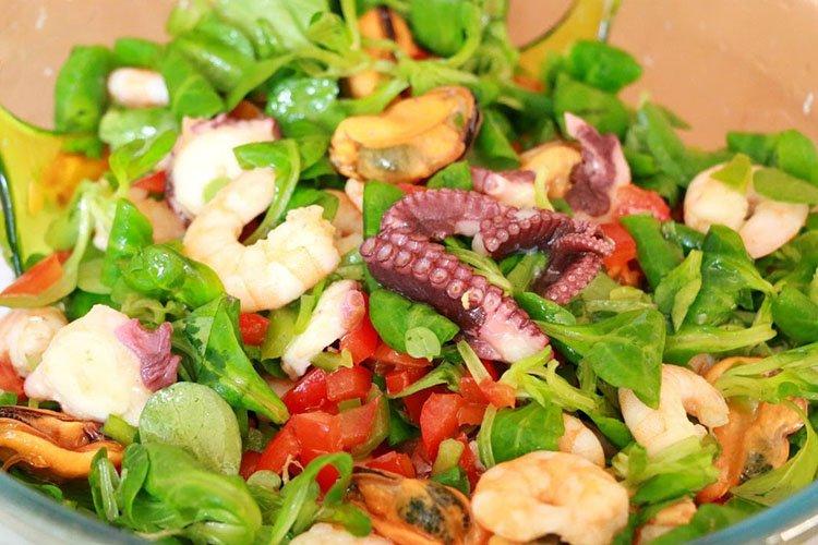 Salade de choux et calamars