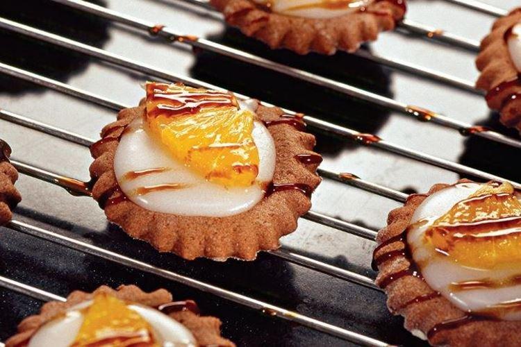 Cookies aux pépites de chocolat avec glaçage à l'orange