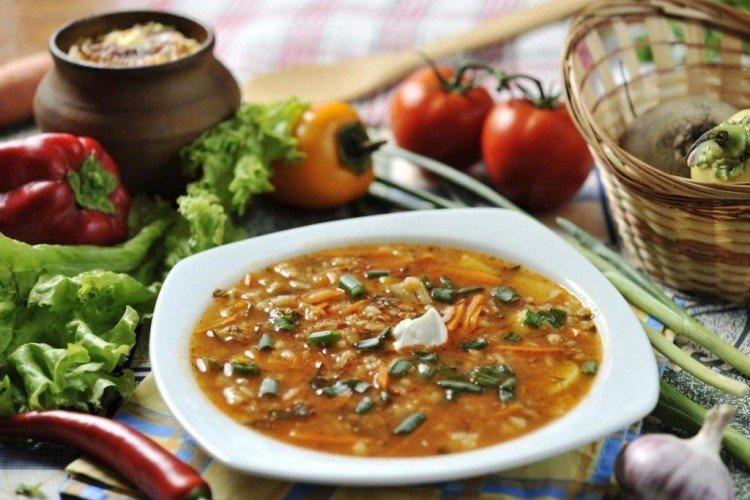 Soupe maigre aux cornichons