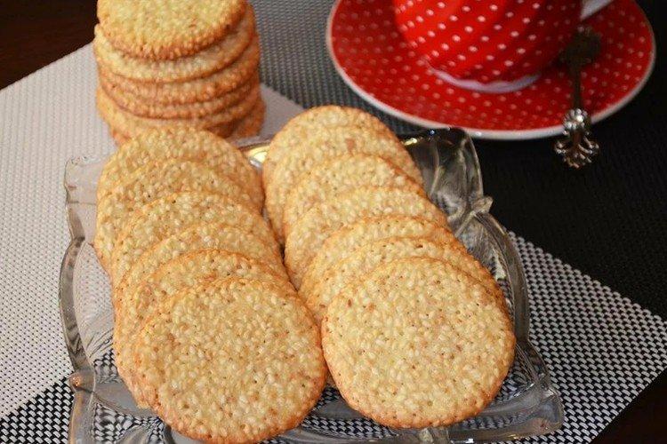Biscuits maigres au sésame
