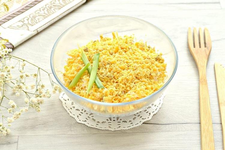 Salade de poisson en conserve et orange