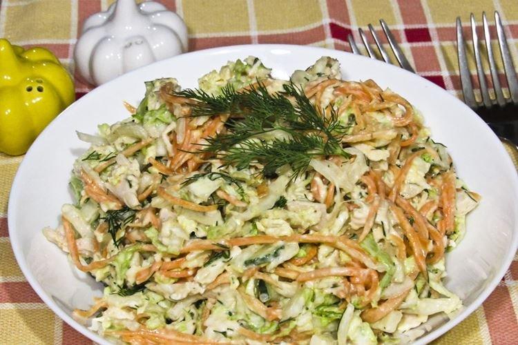 Salade de poisson en conserve et chou chinois