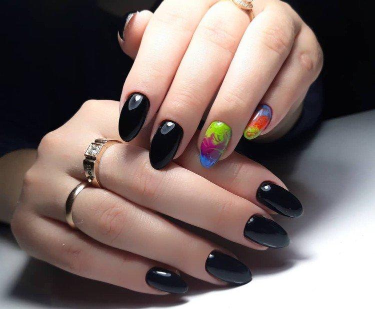 Manucure noire - photos et belles idées