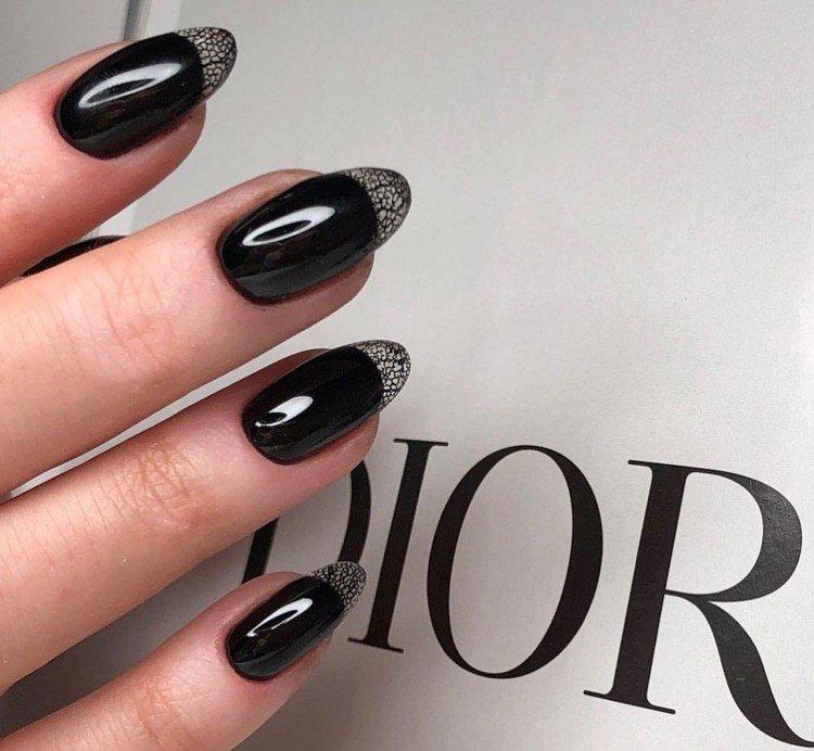 Manucure noire - photos et belles idées