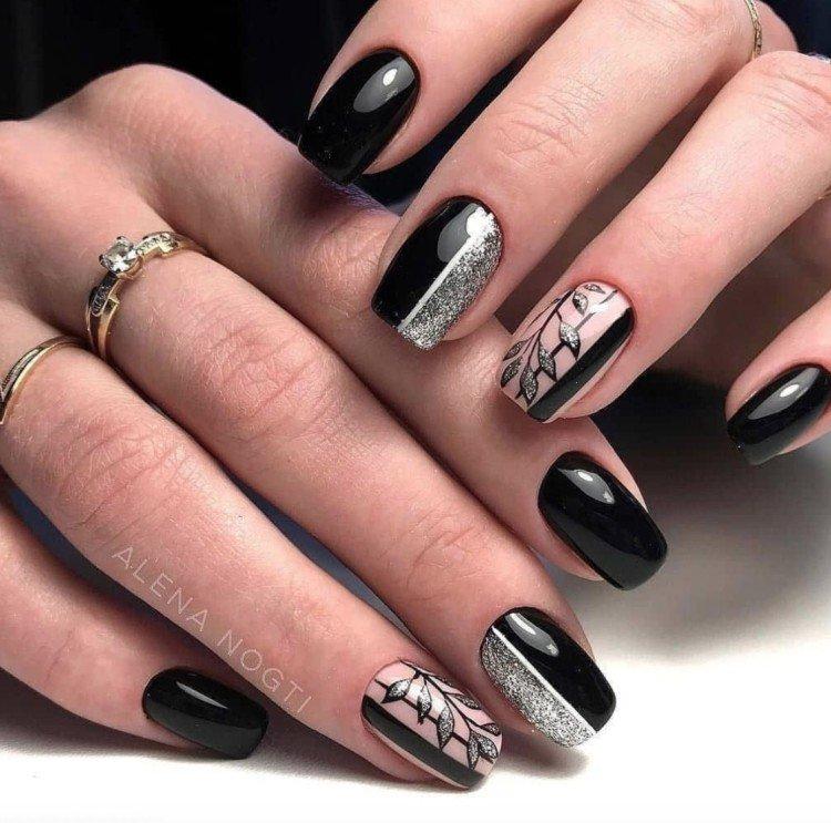 Manucure noire - photos et belles idées