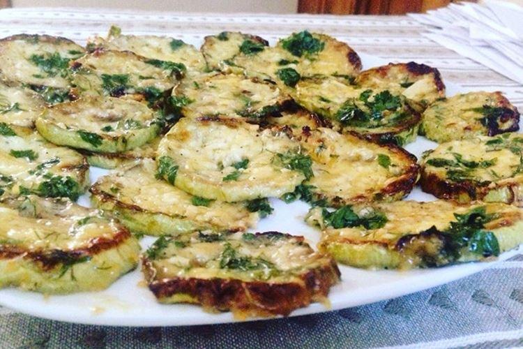 Courgettes à la crème sure au four