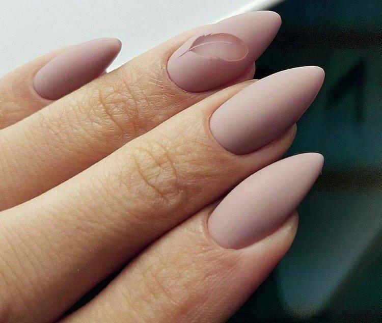 Manucure nue - photos et idées