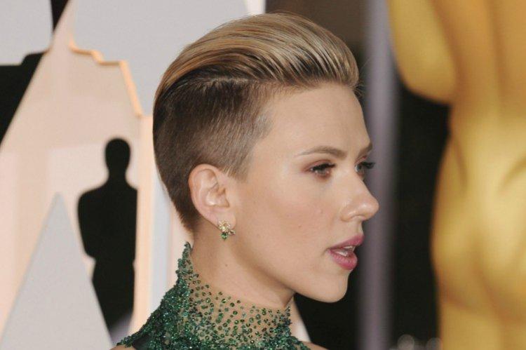 Pixie avec un dos en polaire - comme des pages de gloss