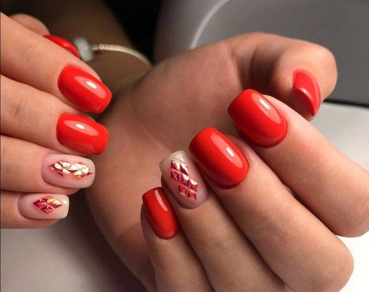 Manucure rouge - photo et belles idées