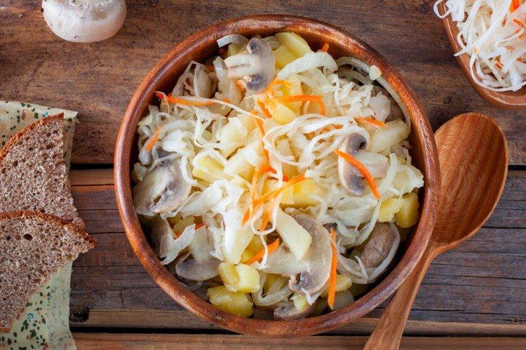 Salade de champignons du village