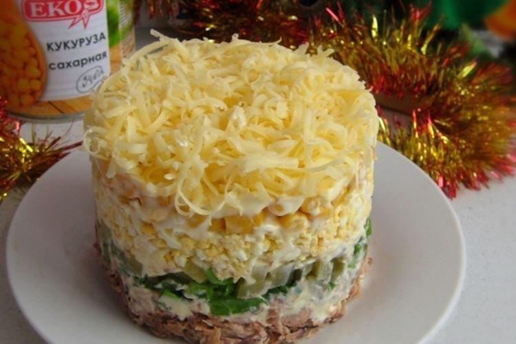 Salade de thon et fromage