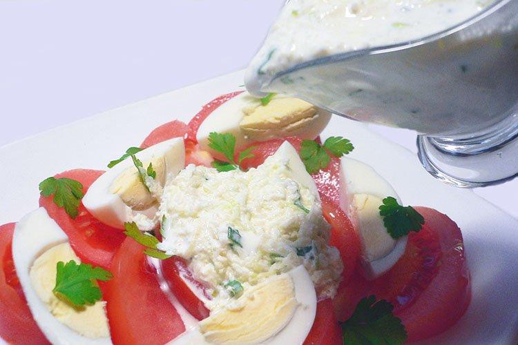 Salade de tomates sauce radis
