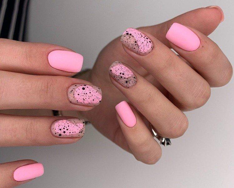 Oeufs de caille manucure rose