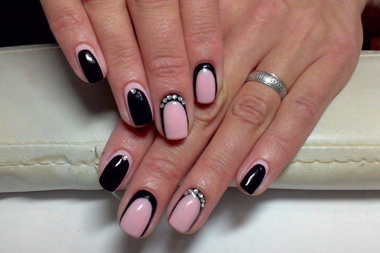 Manucure rose - photos et idées