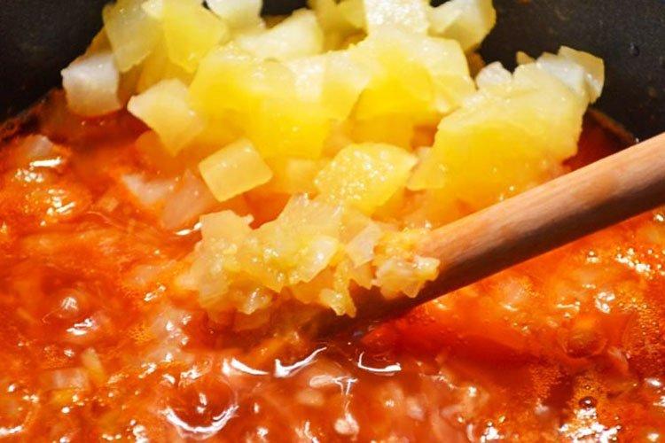 Sauce aigre-douce à l'ananas