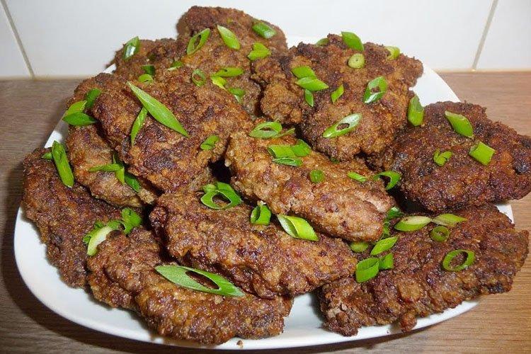 Escalopes de foie avec poitrine fumée