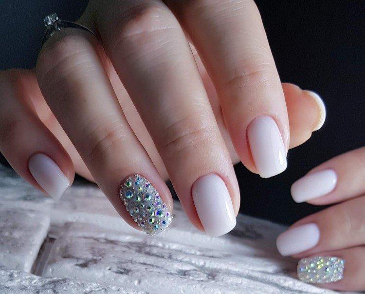 Manucure au lait - photos et idées