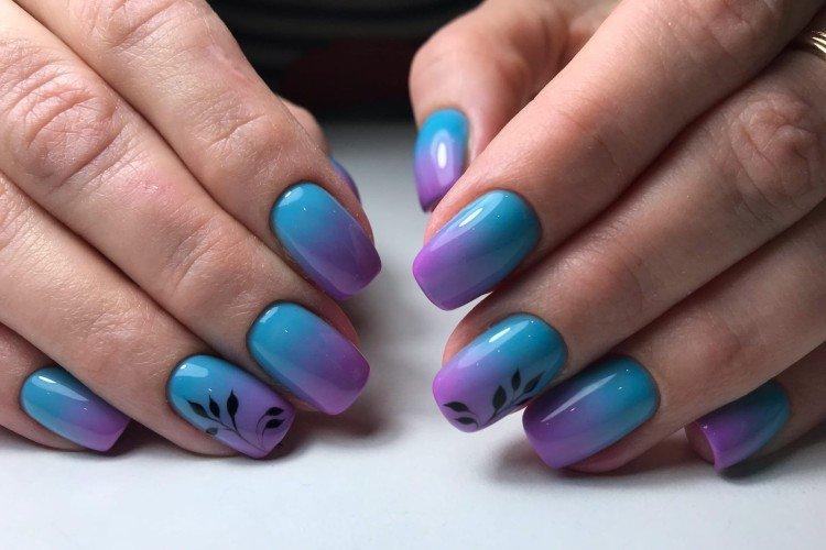 Manucure dégradée pour ongles carrés