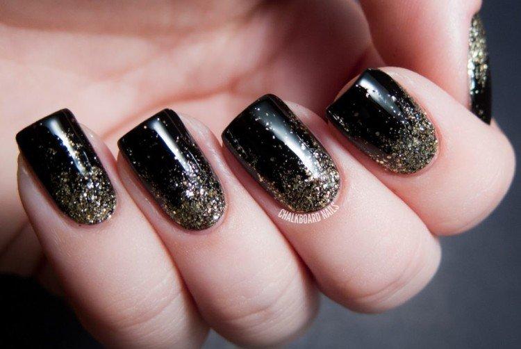 Manucure stretch pailletée