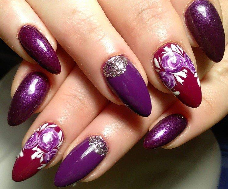 Manucure rouge et violette