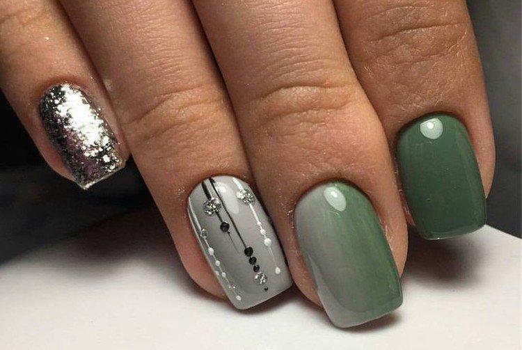 Manucure gris-vert