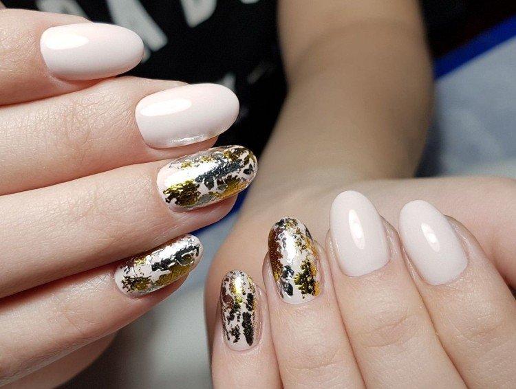 Manucure en feuille - photos et idées