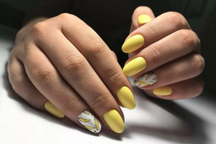 Vernis gel manucure jaune 2021