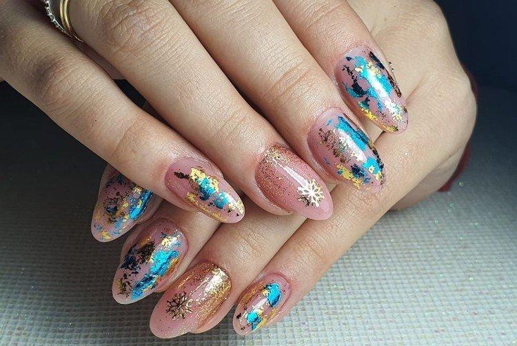 Conception d'ongles en feuille