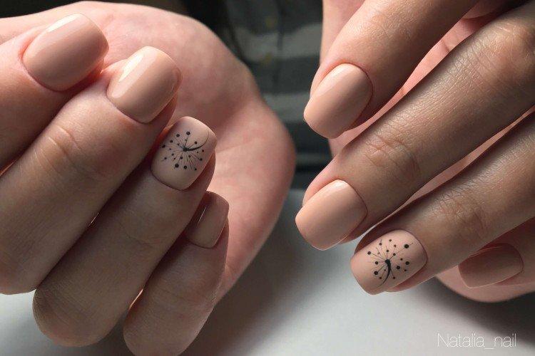 Dessins d'ongles nus