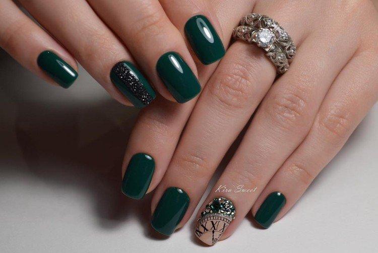 Dessins d'ongles foncés