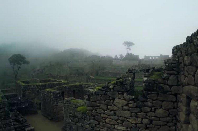 Vieux mystères du Nouveau Monde (2016)