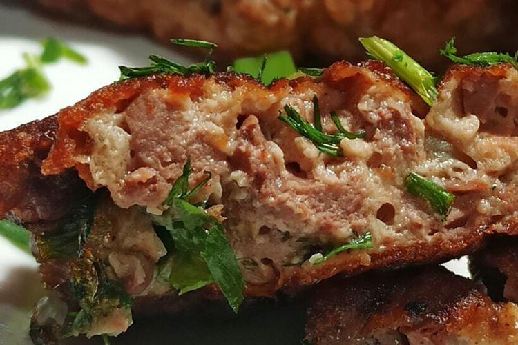 Escalopes de foie de poulet à la crème sure