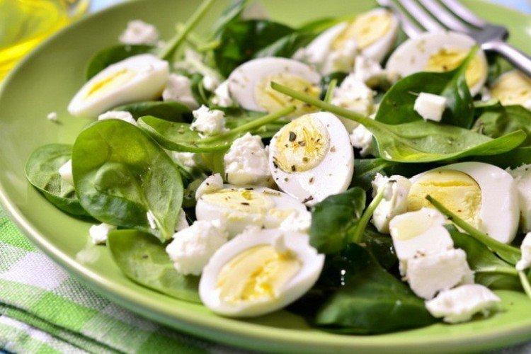 Salade de pommes et épinards