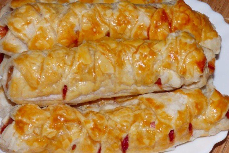 Hot-dogs à la pâte feuilletée