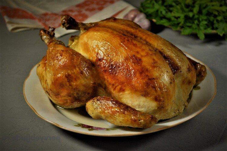 Poulet au four avec noix et raisins secs