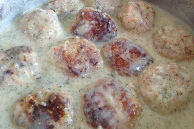 Croquettes de poisson aux courgettes sauce au lait