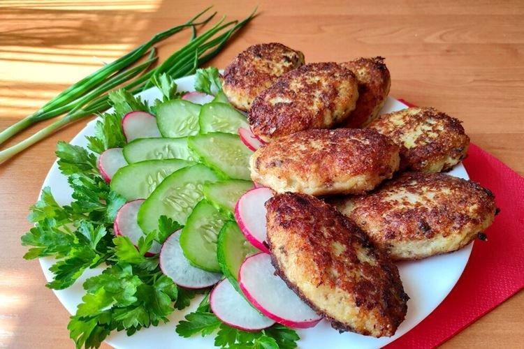 Croquettes de poisson à base de viande hachée et de foie de morue