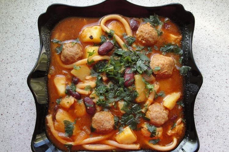 Shurpa de porc aux haricots