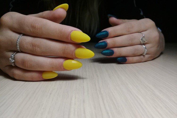 Manucure différentes mains