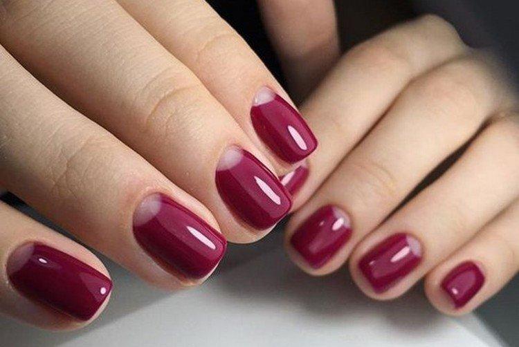 Manucure de lune de printemps