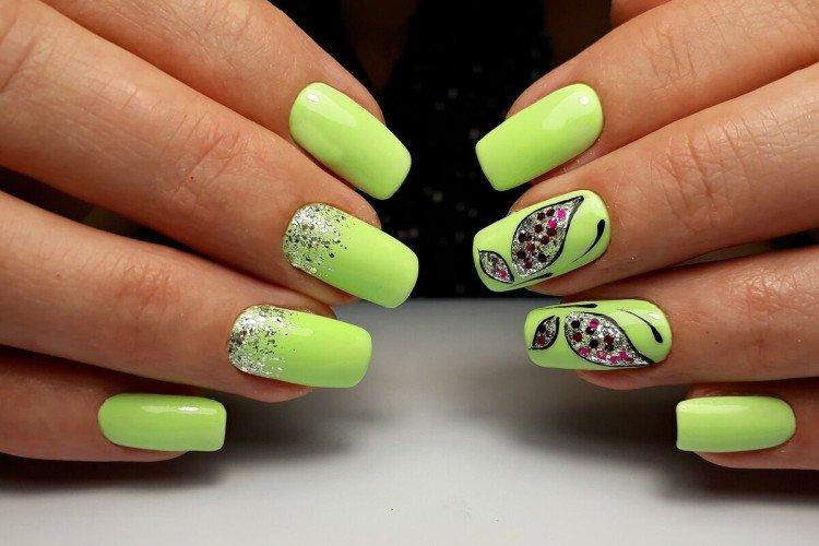 Manucure de printemps lumineuse