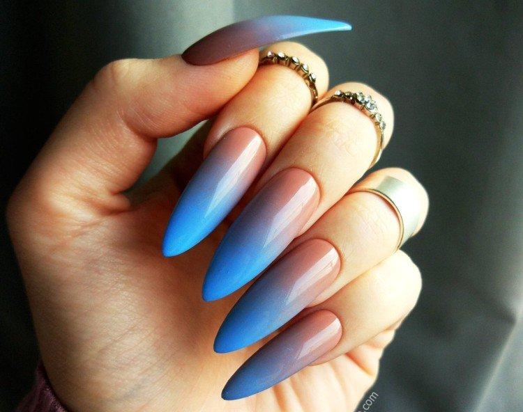 Manucure dégradée pour ongles longs
