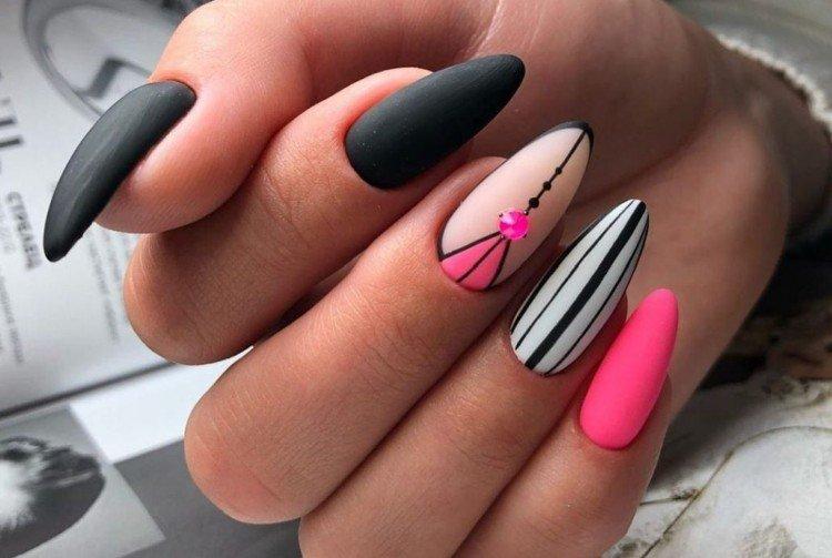 Manucure topique pour ongles longs