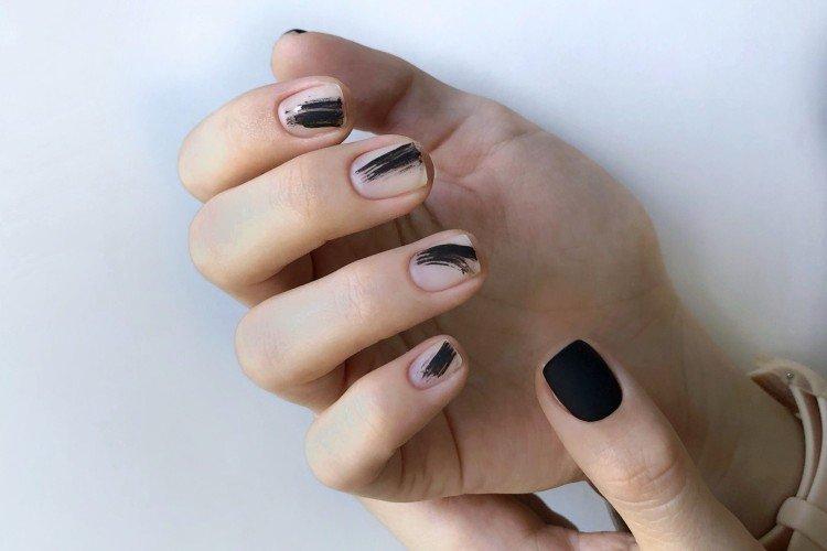 Manucure topique pour ongles courts