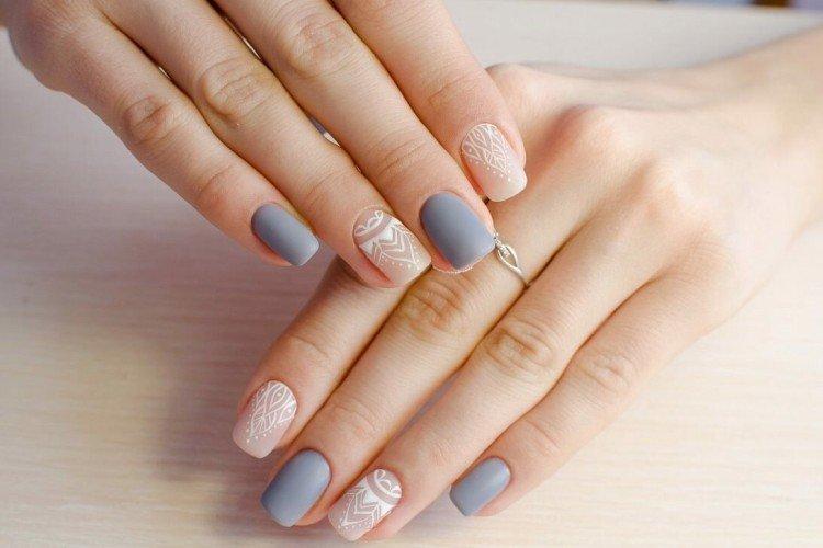 TOP 25 des idées de manucure douce pour les ongles courts