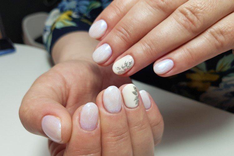 Manucure au lait délicat