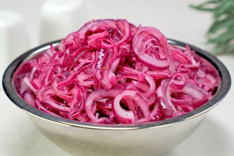 Oignons marinés au miel