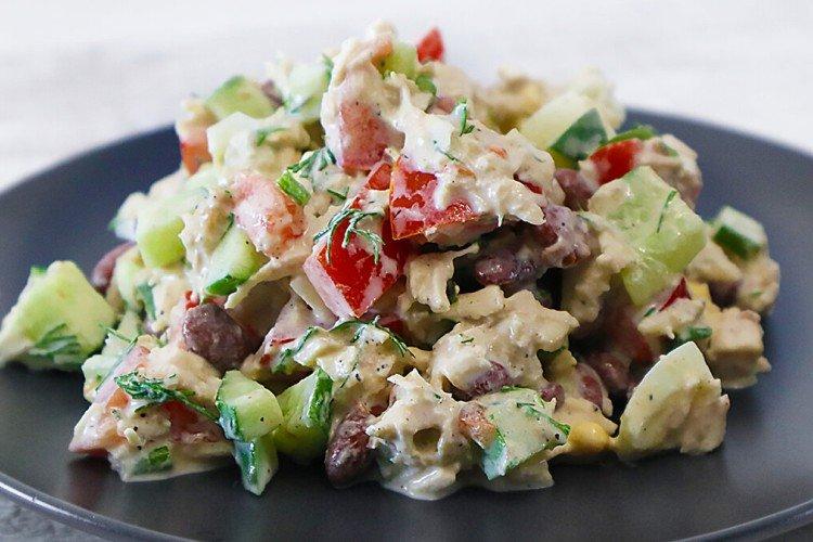 Salade de tomates, concombres et haricots