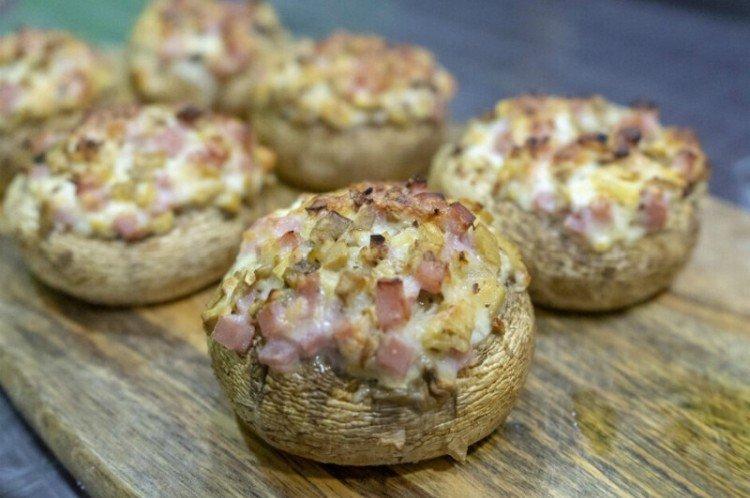 Champignons farcis au jambon