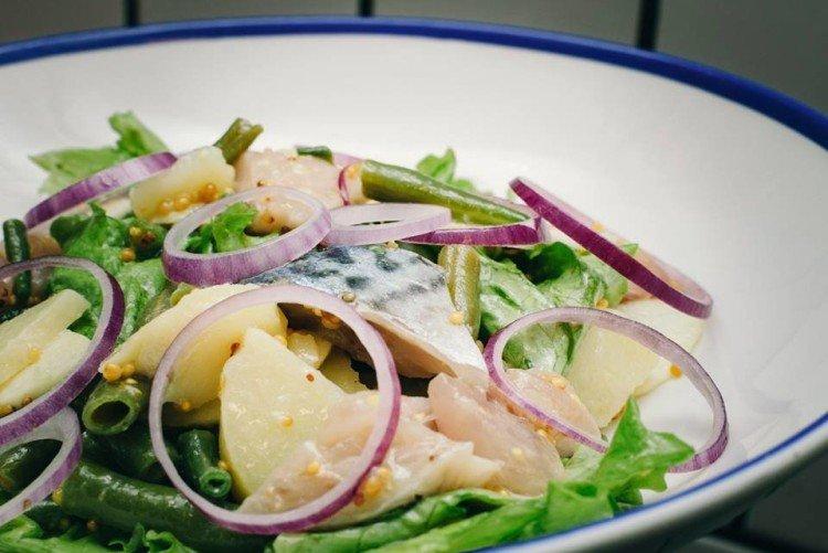 Salade de jeunes pommes de terre au maquereau